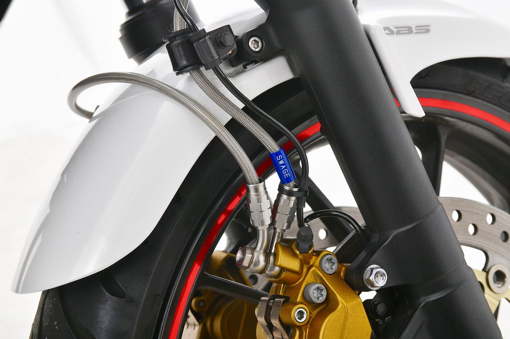 PLOT SWAGE-LINE PRO FRONT BRAKE HOSE KIT BI-PIECE RED AND BLUE ALUMINUM FITTINGS CLEAR HOSE FOR HONDA CB400SF ABS SAP0032FB