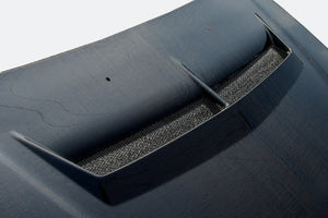 M&M HONDA PLAIN WEAVE CARBON BONNET WITH DUCT ALL CARBON TYPE S1 FOR INTEGRA DC5 01100-DC5-S001