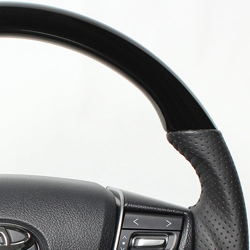 REAL ORIGINAL SERIES ROUND SHAPE PIANO BLACK BLACK STITCH STEERING WHEEL FOR TOYOTA CROWN MAJESTA 210  H30-PBW-BK