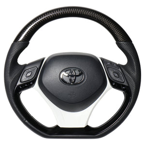 REAL ORIGINAL SERIES SET COMBINATION TYPE + UNDER PAD SET BLACK CARBON STEERING + WHITE UNDER PAD BLACK EURO STITCH STEERING WHEEL FOR TOYOTA C-HR 10 50  X10-BKC-PBP-WHP