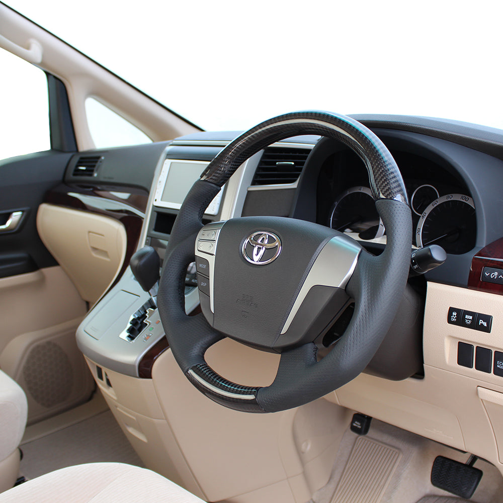 REAL ORIGINAL SERIES ROUND SHAPEBLACK CARBON BLACK EURO STITCH STEERING WHEEL FOR TOYOTA CROWN MAJESTA 200  H20-BKC-BK