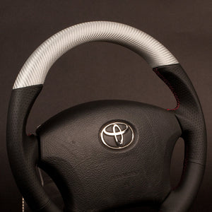 REAL ORIGINAL SERIES C SHAPE MATTE SILVER CARBON UNGLAZED RED X GRAY EURO STITCH STEERING WHEEL FOR TOYOTA VOXY 60 : KOUKI  H200-SLC-RD