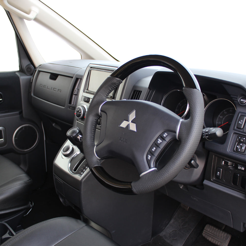 REAL ORIGINAL SERIES ROUND SHAPE PIANO BLACK BLACK STITCH STEERING WHEEL FOR MITSUBISHI PAJERO V8 W V9 W  D5-PBW-BK
