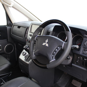 REAL ORIGINAL SERIES ROUND SHAPE PIANO BLACK BLACK STITCH STEERING WHEEL FOR MITSUBISHI PAJERO V8 W V9 W  D5-PBW-BK
