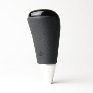 REAL SHIFT KNOB PEARL BLACK FOR TOYOTA AQUA GR SPORT 10 NOT 17-INCH PACKAGE  SKA-BKP