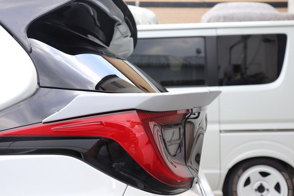 GARAGE VARY GATE SPOILER FRP FOR TOYOTA GR YARIS GXPA16 10 30-8015