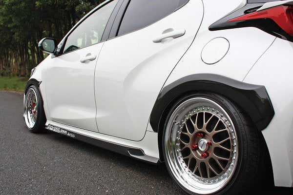 GARAGE VARY OVER FENDER URETHANE FOR TOYOTA YARIS 34-1005