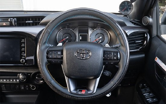 GREDDY STEERING WHEEL BLACK CARBON FOR TOYOTA HILUX GNU125 17090011