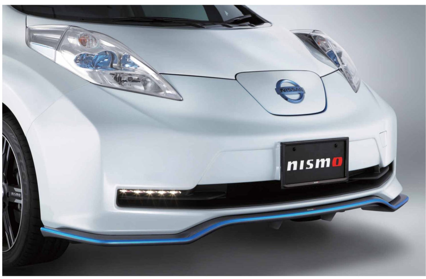 NISMO Front Bumper Spoiler kit  For LEAF ZE0  6202S-RPZ00