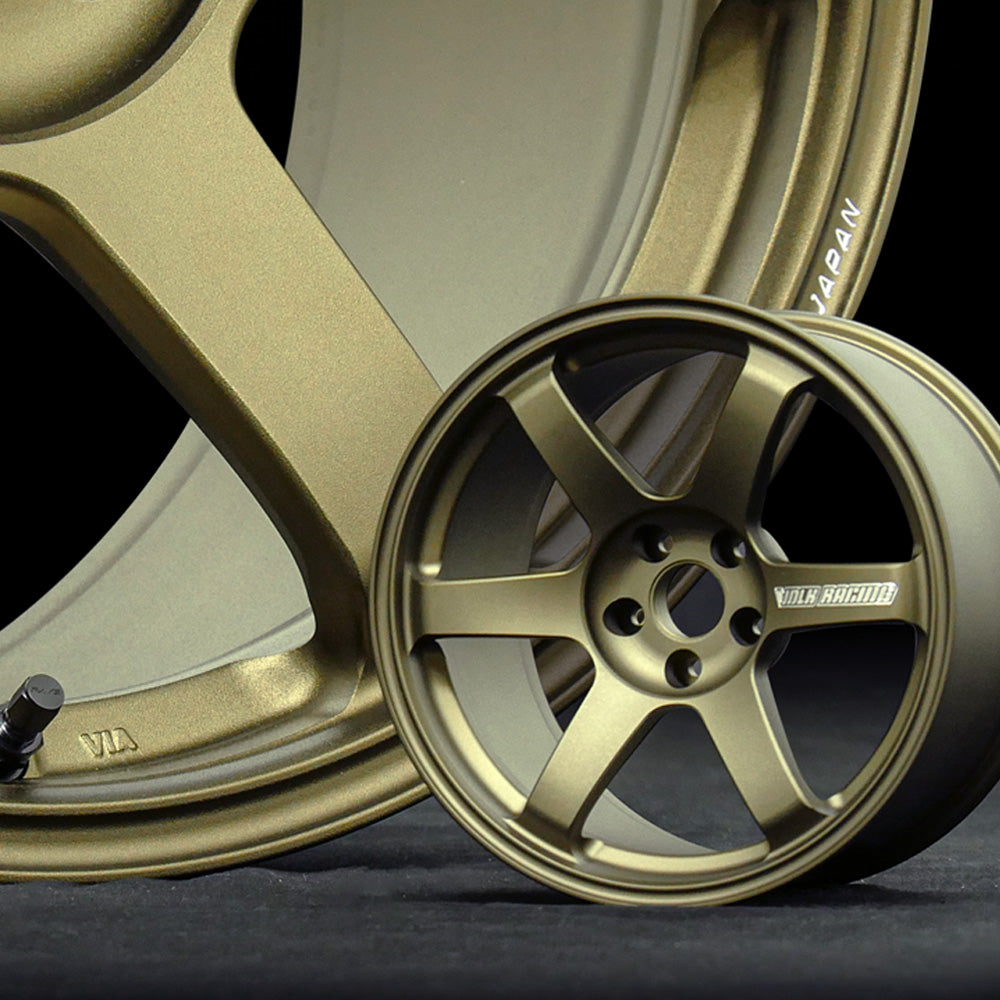 RAYS VOLK RACING TE37SAGA SPLUS 1:4 SCALE MINIATURE 7499000000037