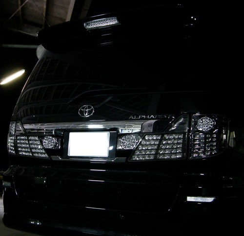CRYSTAL EYE 22 LED CRYSTAL HIGH MOUNT STOP LAMP (CLEAR TYPE) FOR TOYOTA ALPHARD 10 MNH ANH 10W 15W D010CL