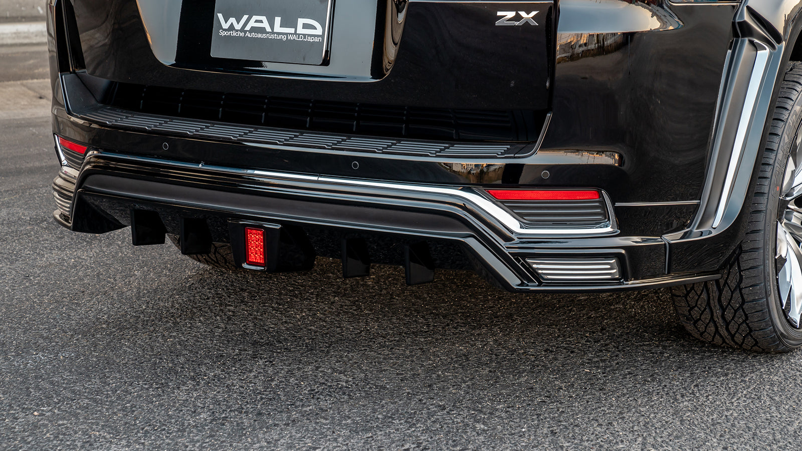 WALD SPORTS LINE BLACK BISON EDITION LED LAMP FOR REAR SKIRT FOR TOYOTA LAND CRUISER 300 ZX VJA300W FJA300W LEDBGL175