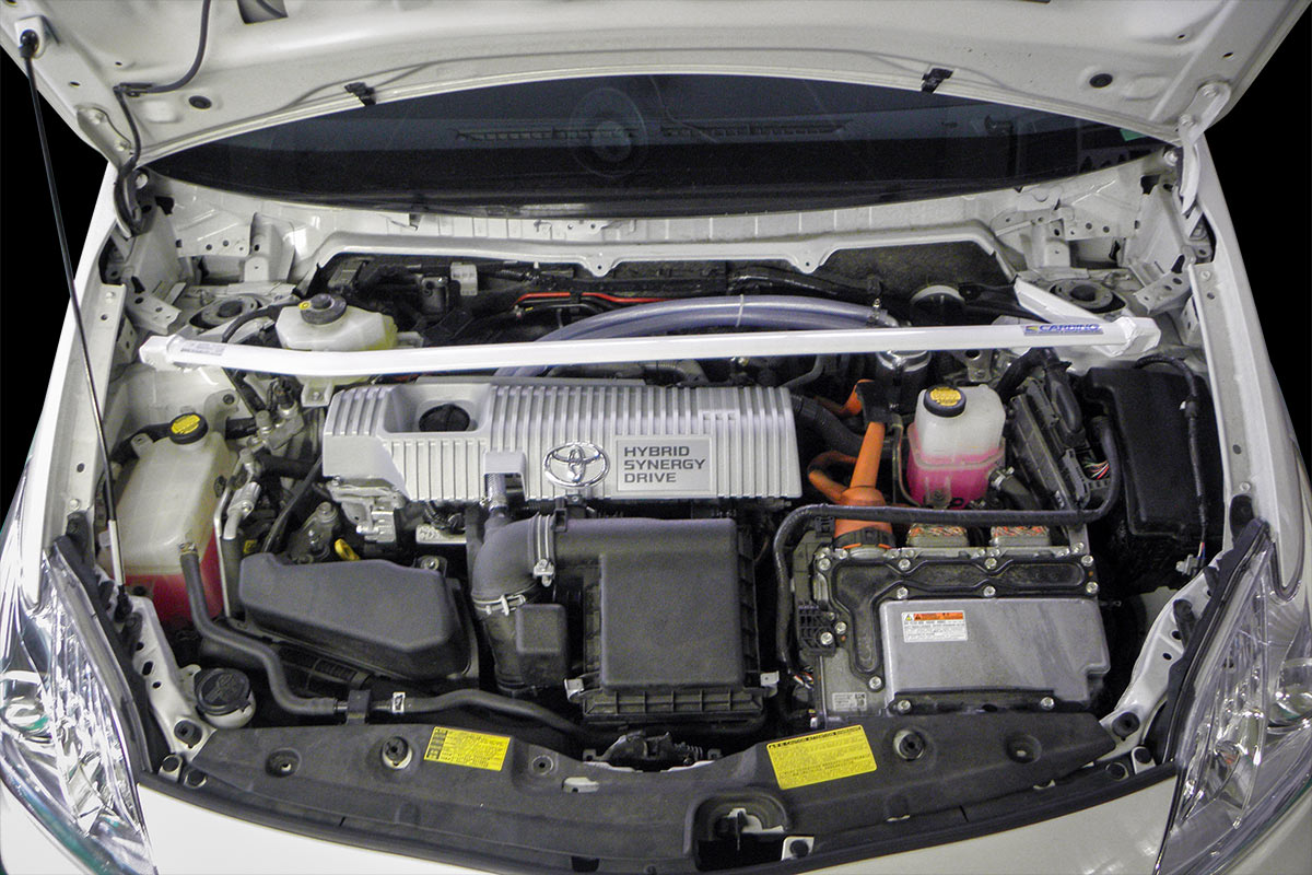 OKUYAMA STRUT TOWER BAR STEEL FRONT I For TOYOTA PRIUS ZVW30 611-057-0