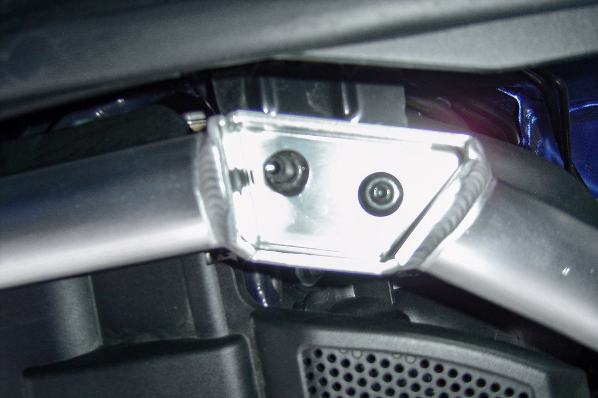 OKUYAMA STRUT BAR ALU FRONT II MCS For ROADSTER NCEC PREVIOUS TERM 642-416-0