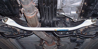 OKUYAMA LOWER ARM BAR I Fr For PRIMERA WAGON BLUEBIRD HP11 WHP11 HU14 680-104-1