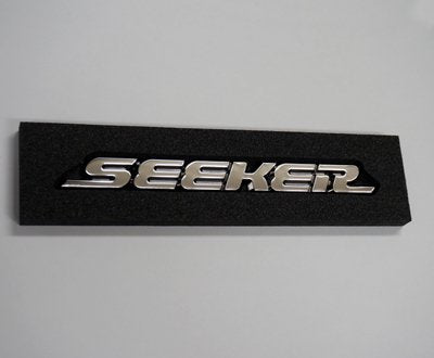 SEEKER SEEKER EMBLEM BLACK CHROME FOR  90200-EBM-000