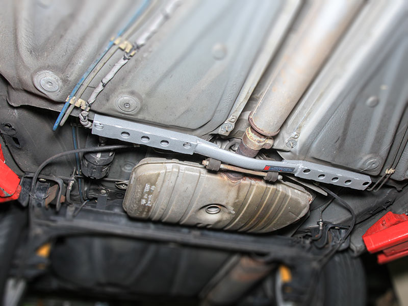 OKUYAMA FRAME BRACE CENTER For VOLKSWAGEN GOLF III 1HABF 1HAGG 1HAAA 694-722-0