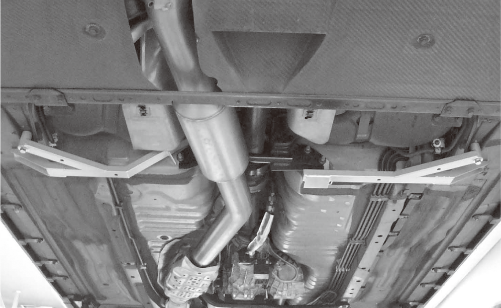 NISMO Center Under-Floor Reinforcing Bar  For Skyline GT-R BNR34 RB26DETT 76440-RSR45