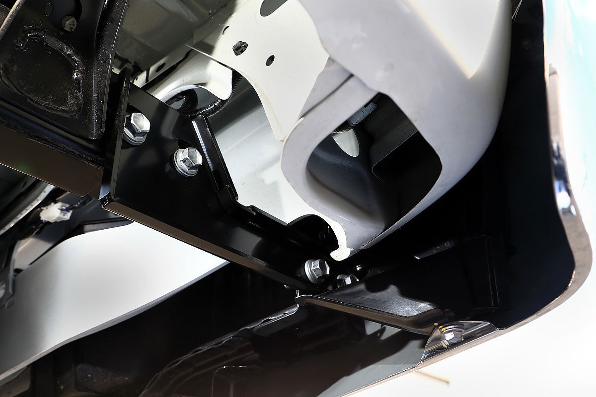 JAOS BUMPER DOWN BRACKET REAR FOR TOYOTA HILUX SURF 125 B318096