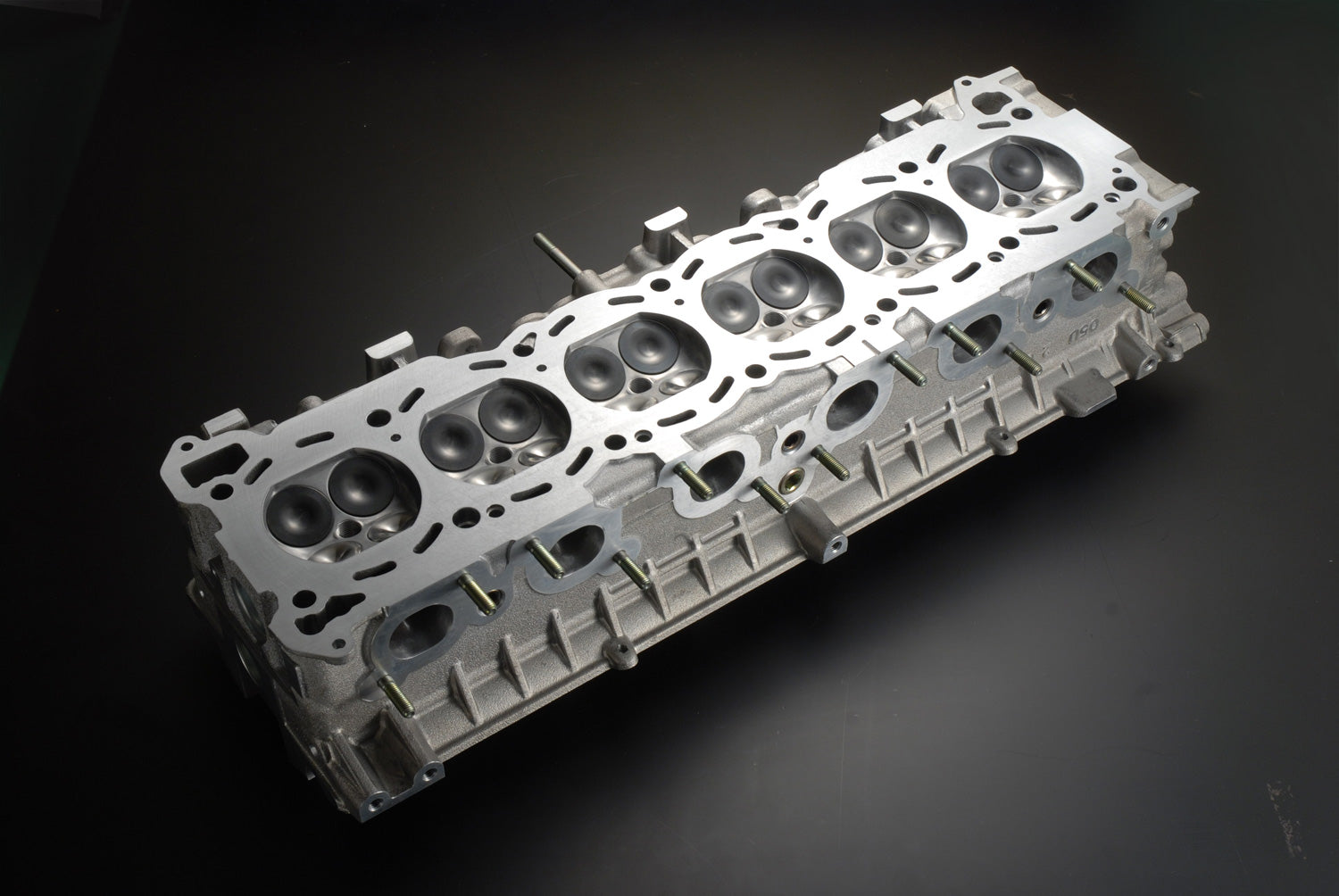 TOMEI COMPLETE HEAD RB26*CH  For SKYLINE BNR32/BCNR33/BNR34 PHASE 1 RB26 231010