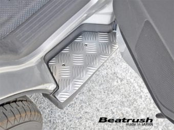LAILE BEATRUSH DOOR STEP PLATE For TOYOTA HIACE VAN TRH200V S101800SP