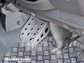 LAILE BEATRUSH DRIVER'S FOOTREST RED For TOYOTA HIACE VAN TRH200V S41800DRR