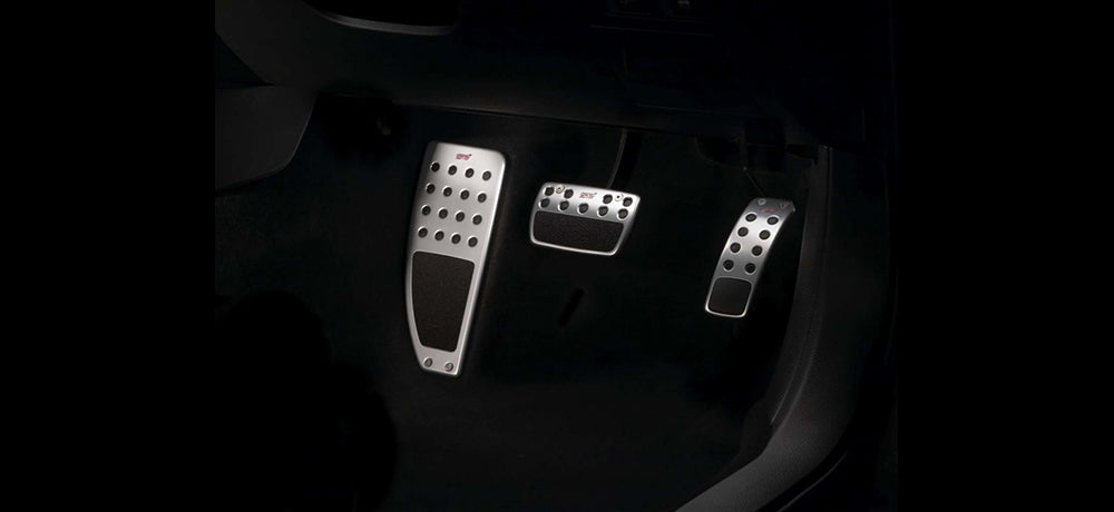 STI PEDAL PAD SET  For LEGACY B4 (BM) SG317AJ010