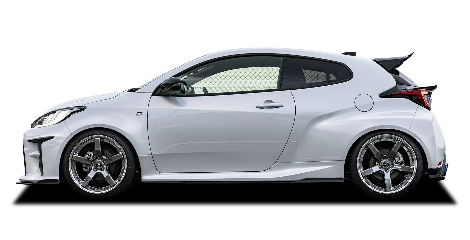 KUHL RACING KRUISE KR-GRYRR REAR CENTER DIFFUSER WITHOUT CENTER FIN FRP UNPAINTED FOR TOYOTA GR YARIS GXPA16 KUHL-00018
