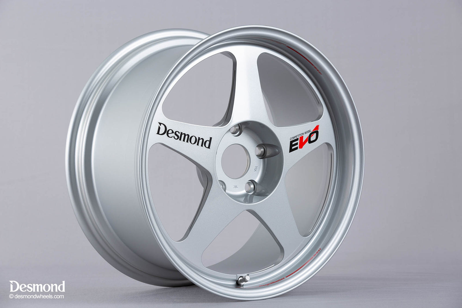 DESMOND REGAMASTER EVO II 18X9.5 +30 5X114.3 GLOSS SILVER DESMOND-00150