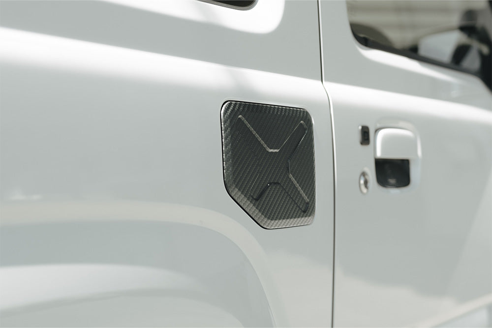 MONSTER SPORT TOUGH FUEL LID COVER CARBON STYLE FOR SUZUKI JIMNY JB74W 796110-5500M