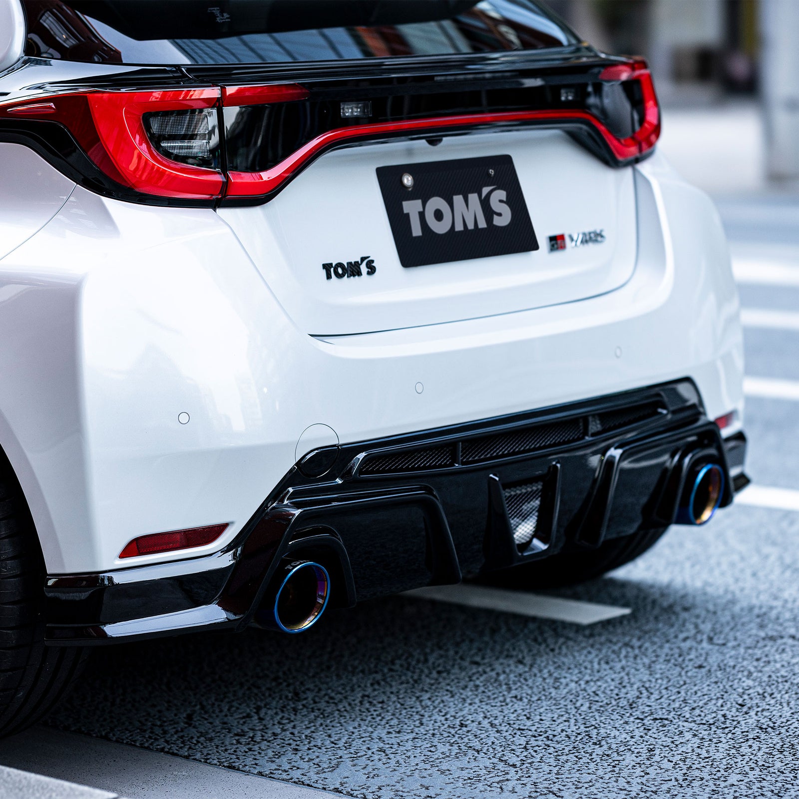 TOMS REAR ROOF WING WHITE 089 FOR TOYOTA GR YARIS GXPA16 KOUKI 76871-TPA18-W