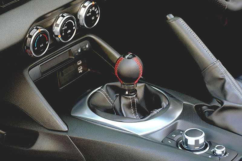 AUTOEXE SHIFT KNOB (MT) BALL SHAPE RED NDA1V9050