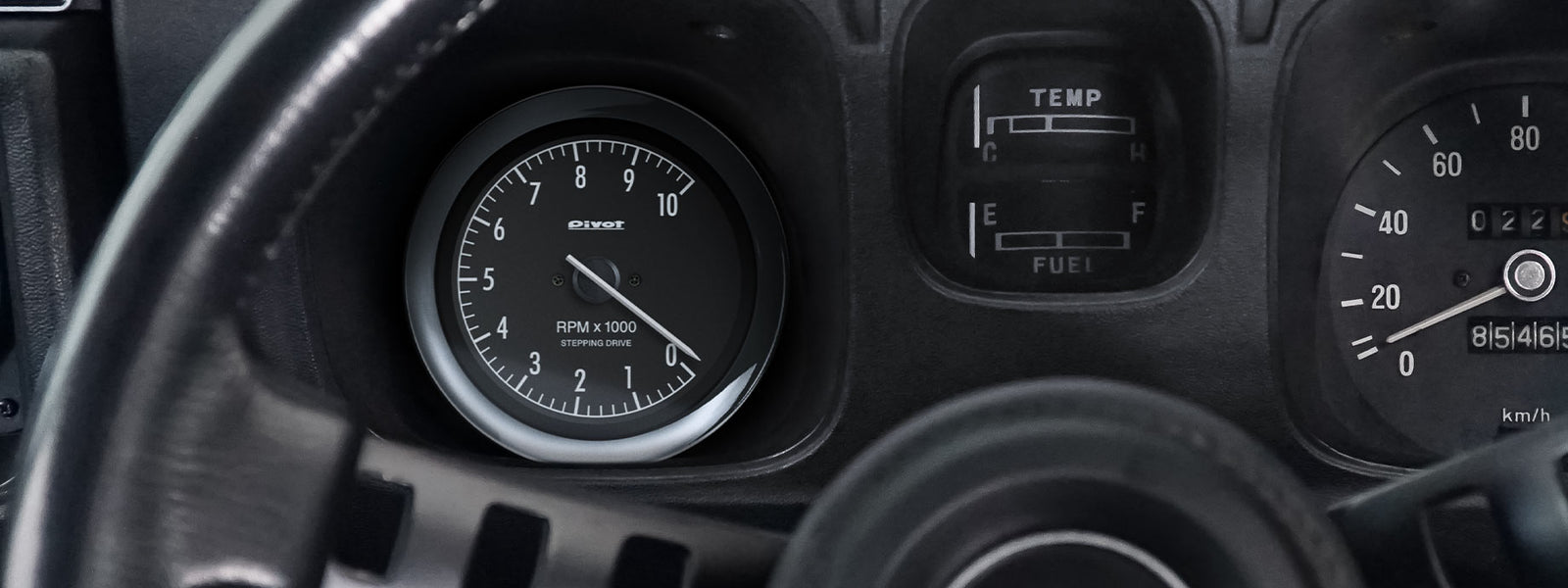 PIVOT STING 80 TACHOMETER GAUGE GREEN LIGHT STT-8