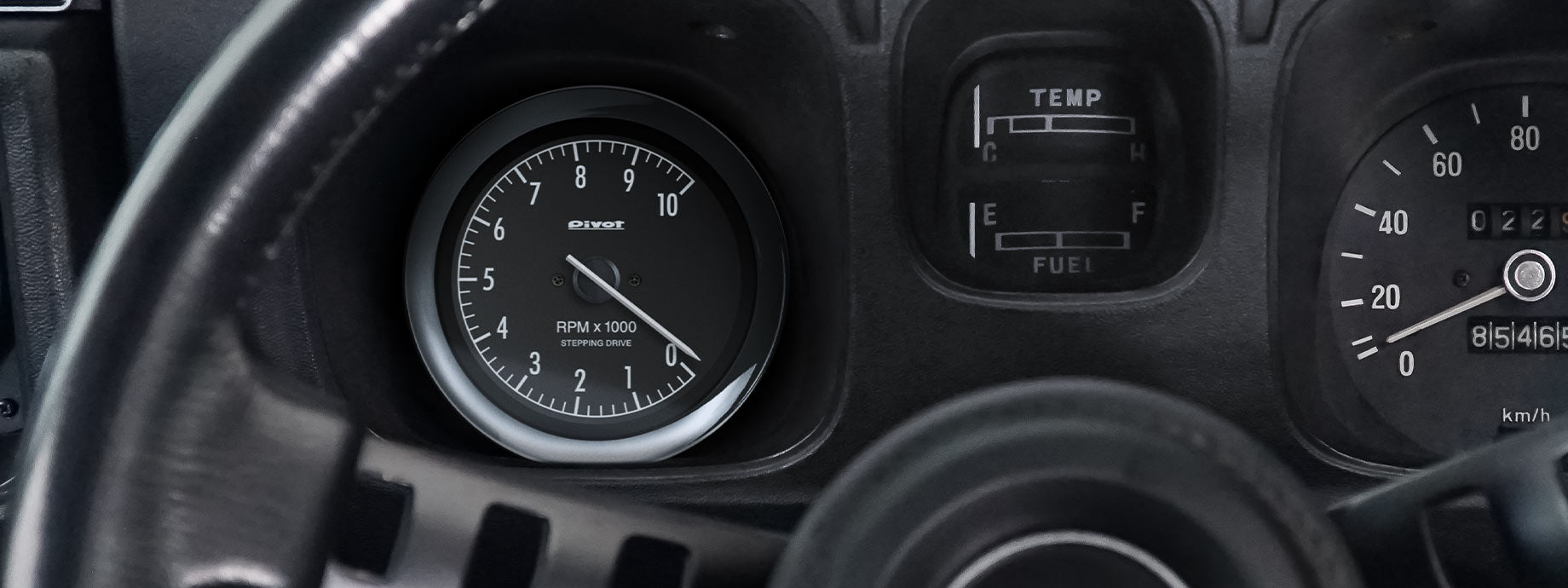 PIVOT STING 80 TACHOMETER GAUGE GREEN LIGHT STT-8