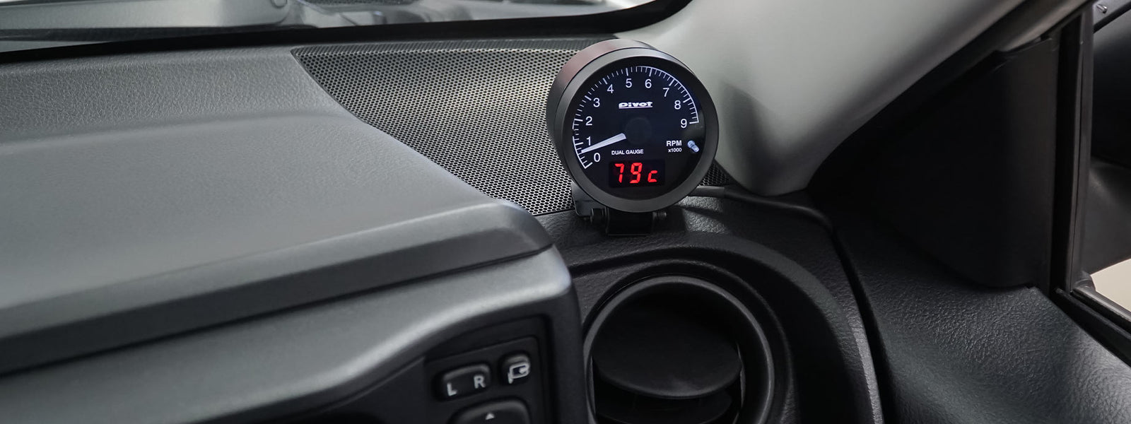 PIVOT DUAL GAUGE RS TACHOMETER WHITE LIGHTING OBD FOR SUZUKI JIMNY SIERRA JB74W K15B DRX-T